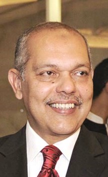 هشام عنبة﻿