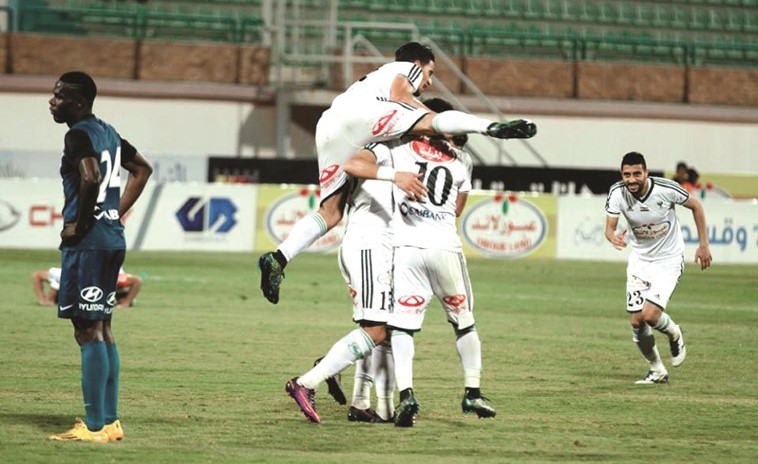 احتفال لاعبي المصري بالفوز﻿