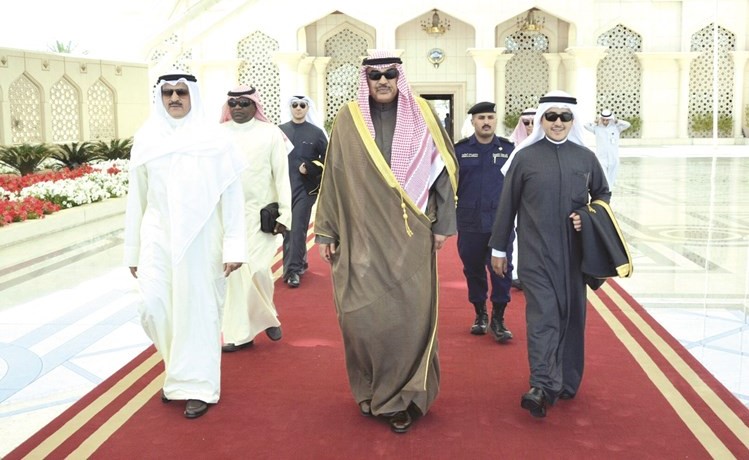 الشيخ صباح الخالد مغادرا البلاد إلى بروكسل﻿