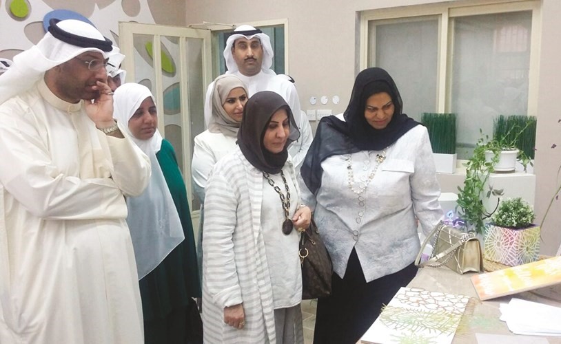 فاطمة الكندري وبوحمد في الورشة ﻿