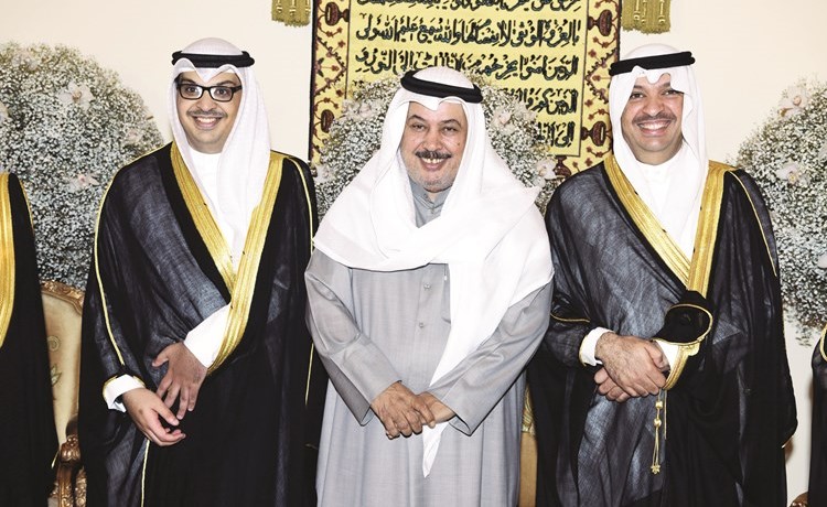 خلف دميثير مباركا﻿