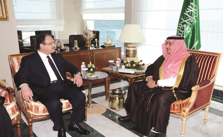 صاحب السمو الملكي الأمير محمد بن نايف خلال لقائه اللواء مجدي عبدالغفار في تونس﻿