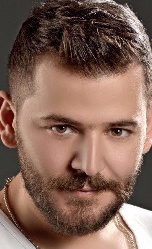 اخبار عن انتحار نجم سوري بعد انتشار صورة يده مضرجة بالدماء... إليكم التفاصيل