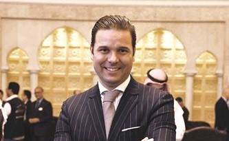 حاتم شاطر﻿