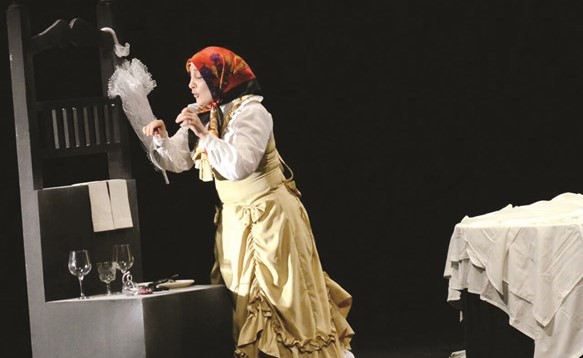 «في حضرة جولييت» .. فكرة جميلة ورؤية إخراجية مميزة
