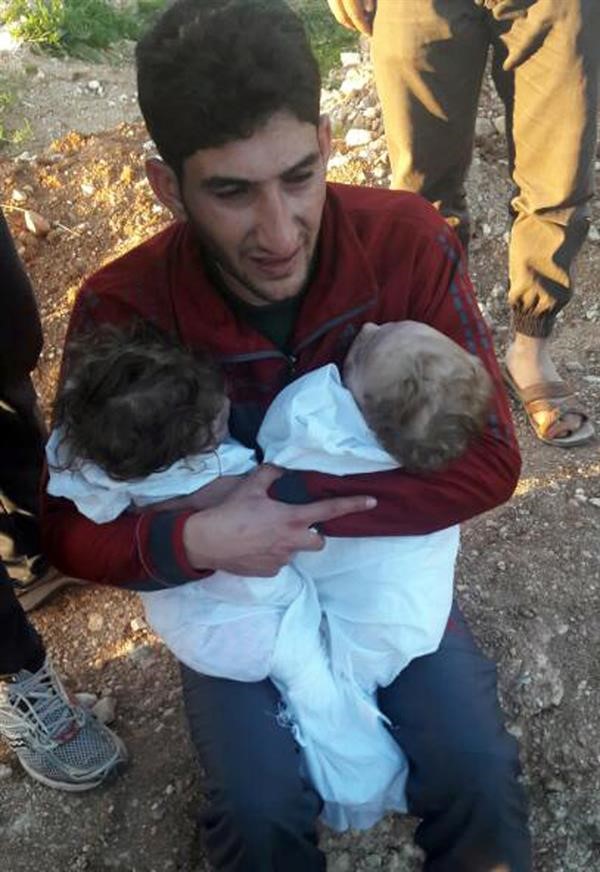صحيفة أمريكية: هذه الصورة دفعت ترامب لاتخاذ قرار سريع بقصف النظام السوري