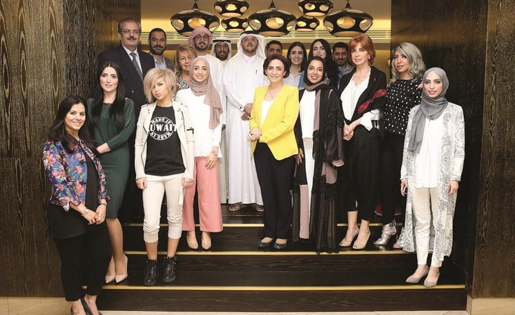 جانب من استضافة الاتحاد للطيران لمجموعة من الاعلاميين ﻿