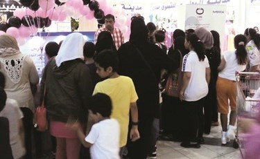 رواد سيتي سنتر في جناح حملة كان﻿
