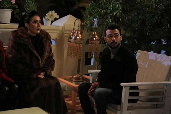بالفيديو.. غادة عبد الرازق متهمة بخطف طائرة