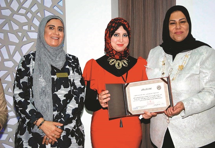 كفاح جمشير تكرم تغريد الحسن﻿