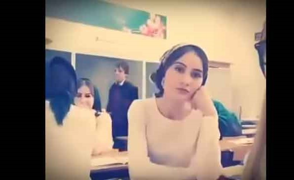 بالفيديو..طالبات شيشانيات يُثرن إعجاب رواد مواقع التواصل الاجتماعي