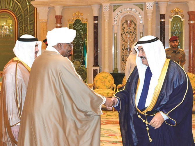  وسمو الشيخ ناصر المحمد مرحبا بالرئيس السوداني﻿