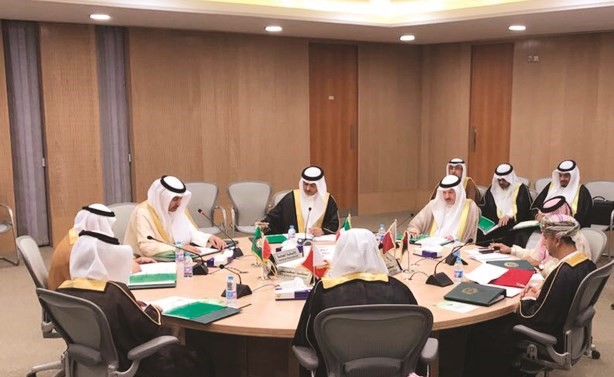 عبداللطيف السريع خلال أعمال الاجتماع السنوي الثامن لوكلاء وزارات العدل لدول مجلس التعاون الخليجي	﻿
