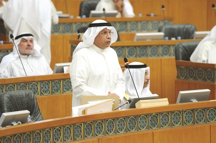 الشيخ خالد الجراح يرد على النواب﻿