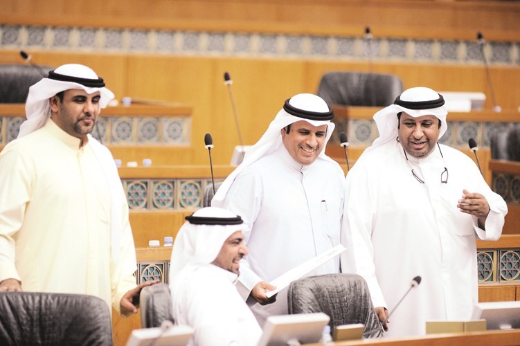  ﻿راكان النصف والحميدي السبيعي ود.فالح العزب ويوسف الفضالة﻿