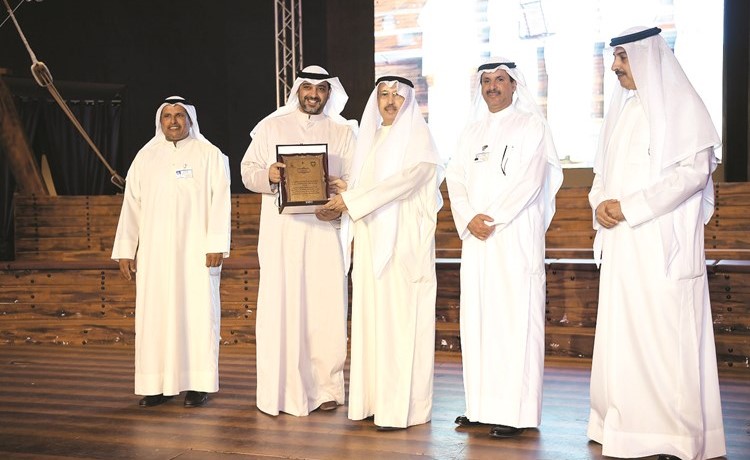  وتكريم سامي النصف﻿