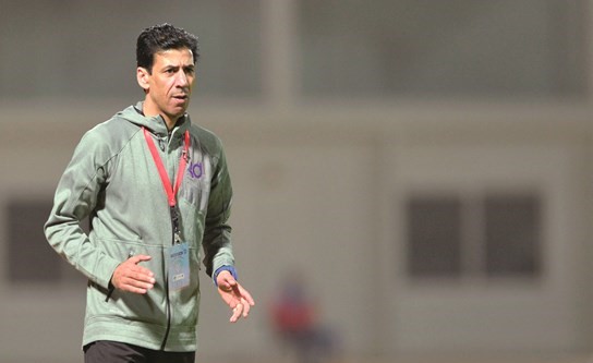 مدرب الصليبخات أحمد عبدالكريم ومعاناة من ضياع الفرص            (الأزرق.كوم)﻿