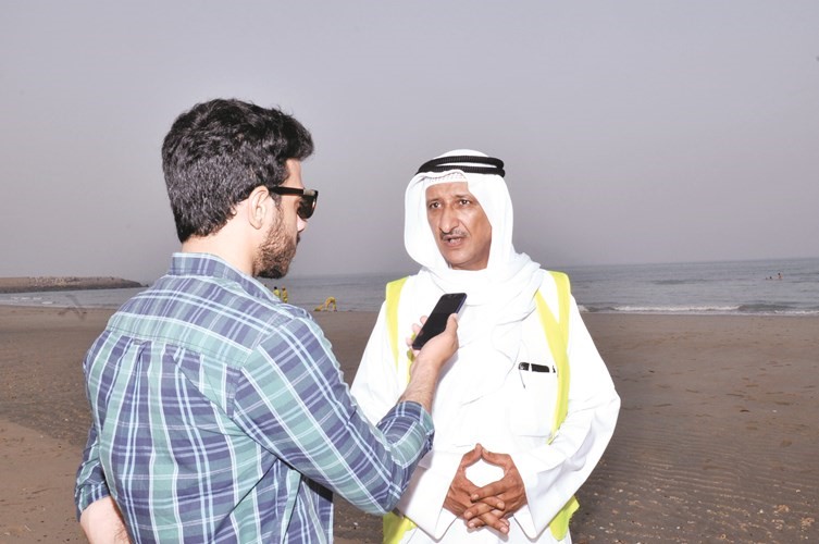 عبدالعزيز الشطي متحدثا إلى الزميل باهي ابوالعلا﻿