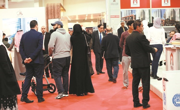 جانب من دورة سابقة للمعرض على أرض المعارض﻿