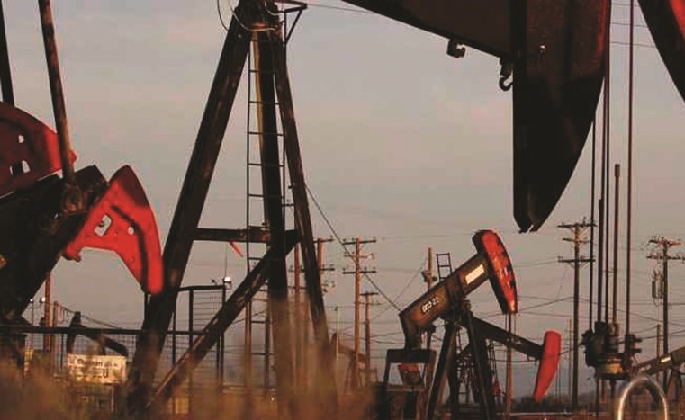 اقتراب سوق النفط العالمي من التوازن مع خفض انتاج أوپيك﻿