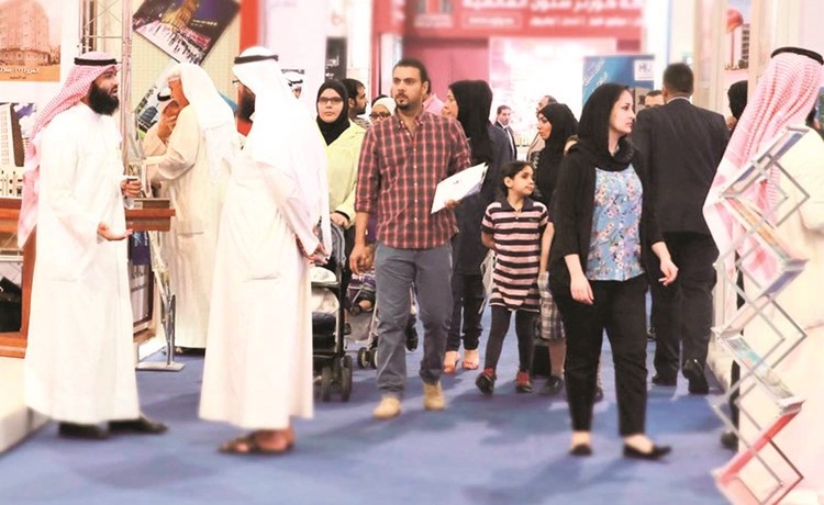 إقبال جماهيري كبير على معرض النخبة العقاري﻿