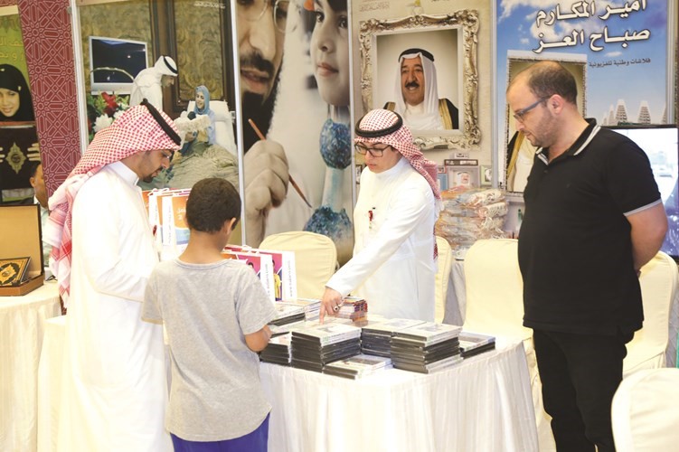 إقبال جماهيري على إصدارات الإعلام الديني ﻿