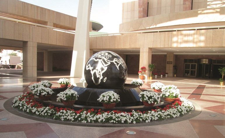 بيئة جمالية مناسبة هدف إدارة الإنشاءات والصيانة بالجامعة