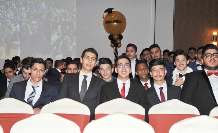 جانب من الطلبة المتخرجين﻿