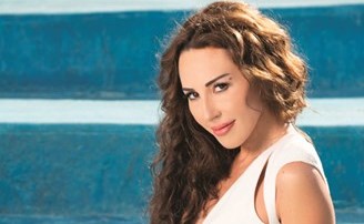 ورد الخال تحتفل ثانية بزواجها!