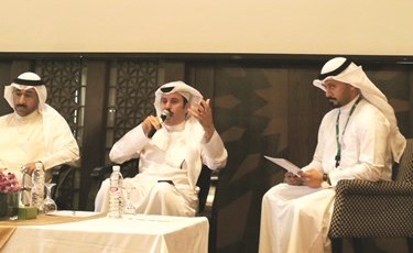 م.سلمان البدران متحدثا خلال الملتقى﻿