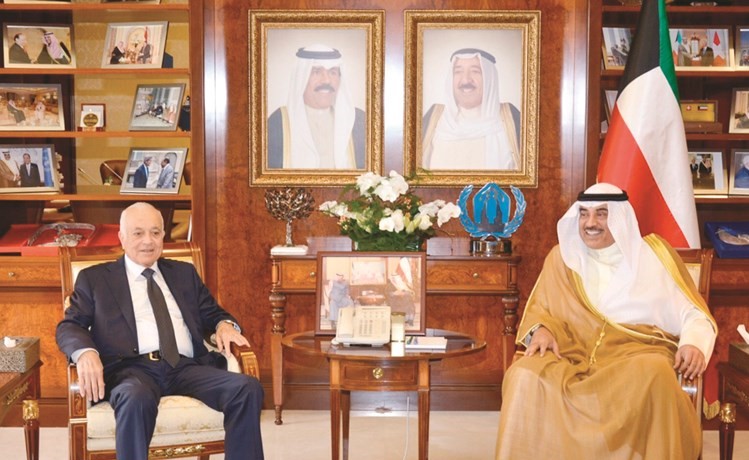 الشيخ صباح الخالد مستقبلا د.نبيل العربي﻿