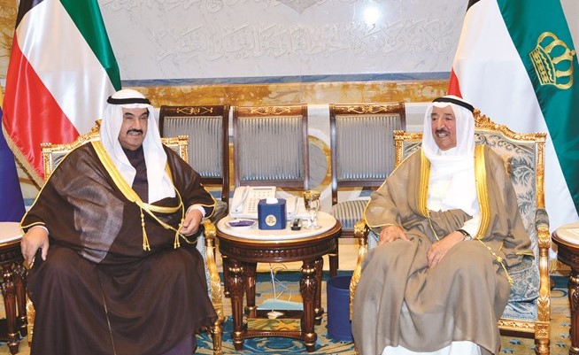 صاحب السمو الأمير الشيخ صباح الأحمد مستقبلا سمو الشيخ ناصر المحمد ﻿
