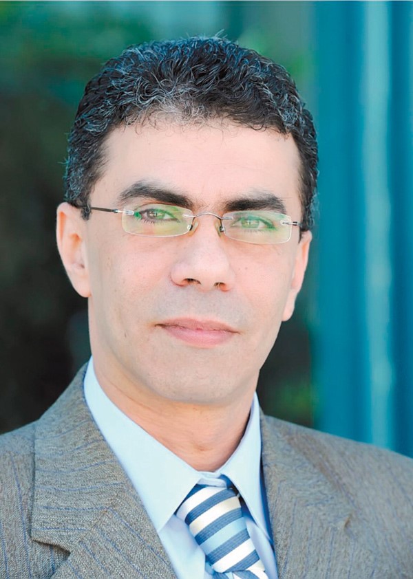ياسر رزق
