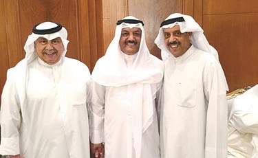الفريق أول م. سليمان الفهد والفريق عيد ابو صليب والزميل جاسم التنيب خلال الحفل﻿