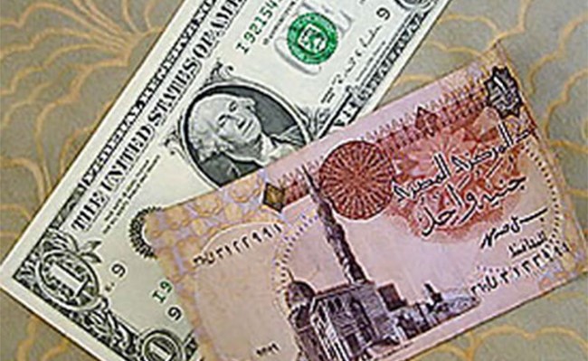 استقرار الدولار وارتفاع الدينار أمام الجنيه