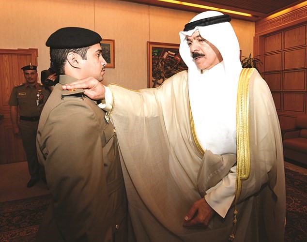  ويقلد الملازم اول طبيب زيد البصمان﻿