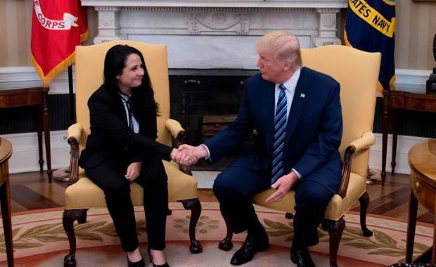 إيفانكا ترامب تنشر صورتها بصحبة آية حجازى فى البيت الأبيض