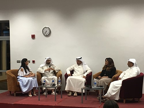  محمد العجمي وبيبي الصباح وفلاح المطيري وطاهر البغلي ولولوة الرديني على هامش الحلقة