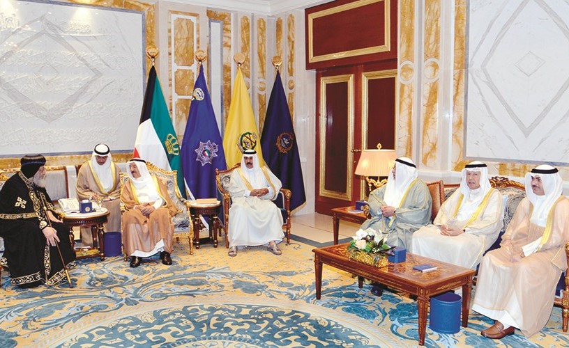 جانب من لقاء صاحب السمو الأمير الشيخ صباح الأحمد مع البابا تواضروس بحضور سمو ولي العهد الشيخ نواف الأحمد والشيخ علي الجراح وأحمد فهد الفهد والشيخ خالد العبدالله﻿
