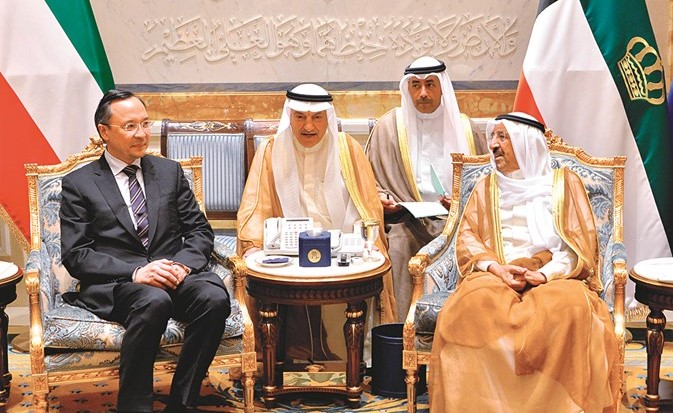 صاحب السمو الأمير خلال استقباله وزير خارجية كازاخستان ﻿