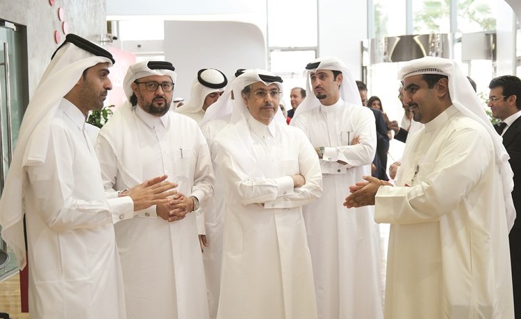 أثناء زيارة قطاع مبيعات الشركات﻿