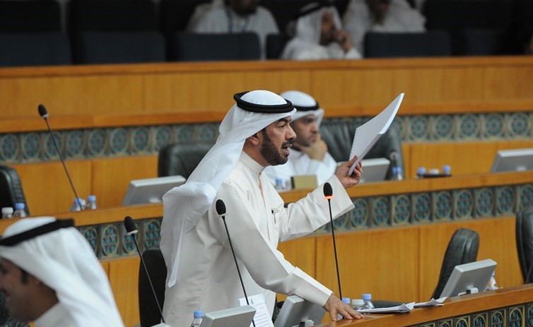 علي الدقباسي﻿
