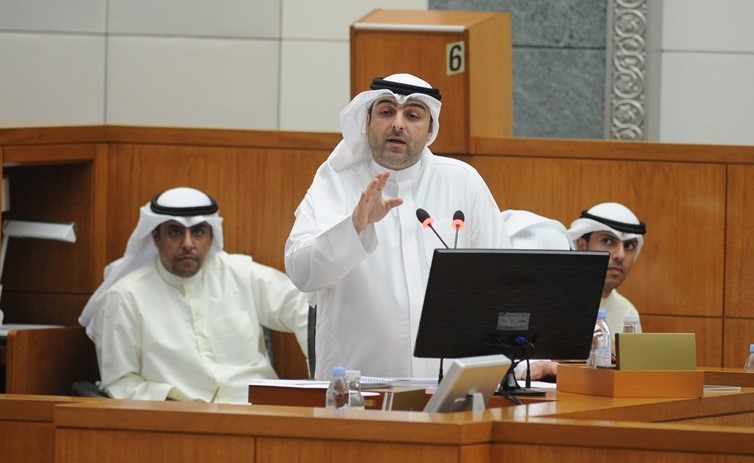 وزير الدولة لشؤون الاسكان وزير الدولة لشؤون الخدمات ياسر أبل﻿