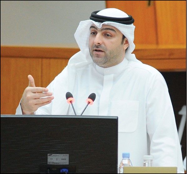 الوزير ياسر أبل متحدثا عن القضية الإسكانية