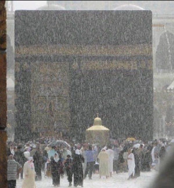 سقوط امطار على مكة المكرمة