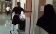 فيديو لممرضة في السعودية تدرب شابا على المشي بأطراف صناعية يثير ردود فعل واسعة