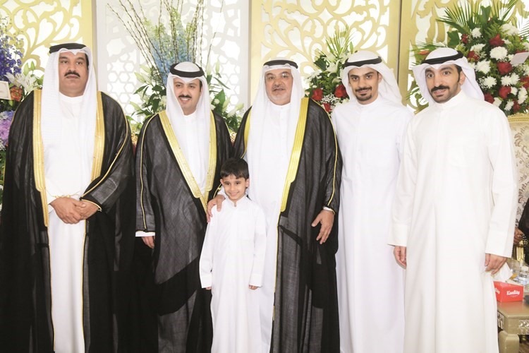عبدالله وخالد الشمري وخالد أحمد يهنئون﻿