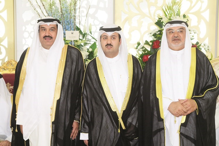 المعرس مع والده عبدالرزاق النبهان وعمه بدر النبهان﻿