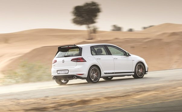 النسخة المحدودة من فولكس واجن غولف GTI Clubsport تحصد 3 جوائز للعام 2017