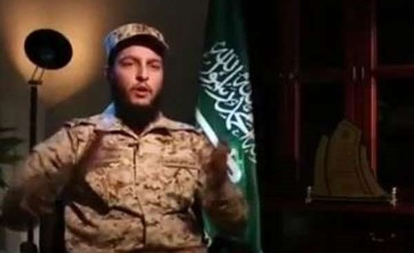 بالفيديو.. مصابون بالحد الجنوبي يروون بطولاتهم.. أحدهم رفض التقاعد رغم إصابته بقذيفتين حوثيتين